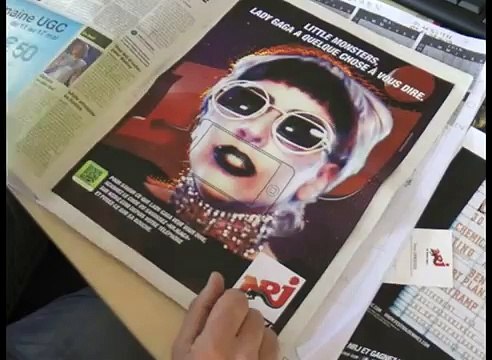 NRJ - radio - mai 2011 - Lady Gaga dans le journal Metro en réalité augmentée