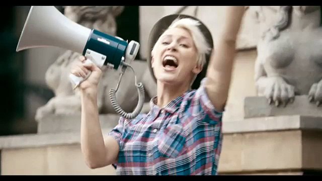 Orange - opérateur téléphonique - août 2010 - Orange Me , Tania the party planner