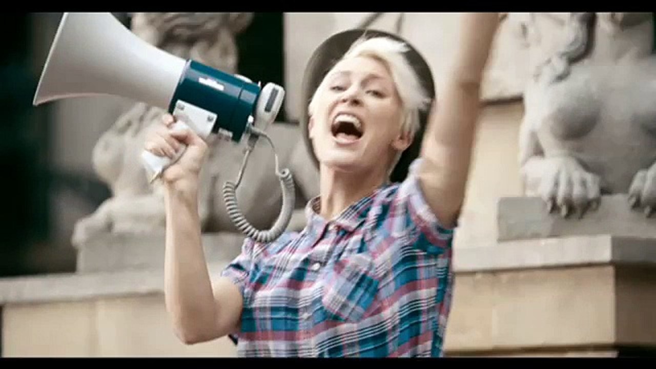 Orange - opérateur téléphonique - août 2010 - "Orange Me", "Tania the party planner"