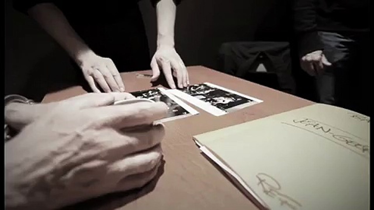 Parti Communiste Français (PCF) - parti politique - mai 2010 - "La Brigade Anti-Vieux, B.A.V.", "Garde à vieux"