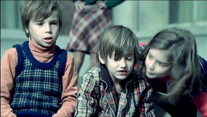 Renault - Nouvelle Mégane Berline - novembre 2008 - "Remember" ("Souvenez-vous")