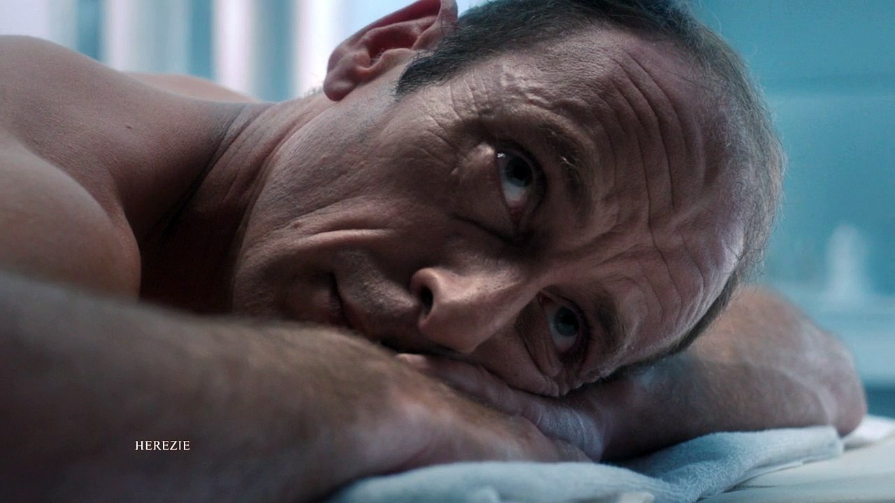 Party Poker (Bwin Party) - site de poker en ligne PartyPoker.fr, "Coiffure", "Massage", "Musculation" - août 2012 - massage nordique