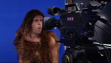 Pages Jaunes - renseignements téléphoniques - juin 2009 - "ça vous réussit", teaser du cro-magnon dans les coulisses de la météo