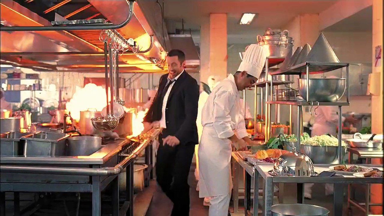 Lipton - boisson Lipton Ice Tea - mars 2010 - "Drink positive", "Tokyo Dancing Hotel, avec Hugh Jackman"