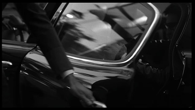 Liu Jo - vêtements et accessoires Jeans Bottom up - février 2011 - Torticolis , Pay attention