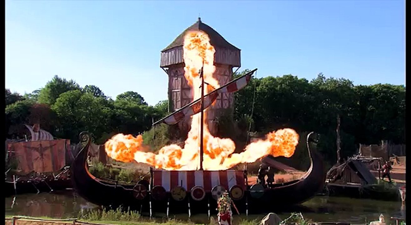 Le Puy du Fou - parc d'attractions, "Websérie 48h de Fou" - avril 2013 - bande annonce