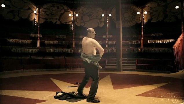 Orangina - soda Orangina Rouge - décembre 2009 - La panthère , Naturellement méchante , 48s