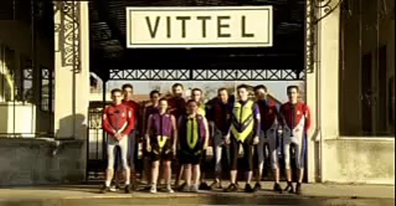 Nestlé Waters - eau minérale Vittel - mai 2009 - "Les Vittellois", "Il y a quelque chose dans cette eau.", "Ski nautique à Vittel"