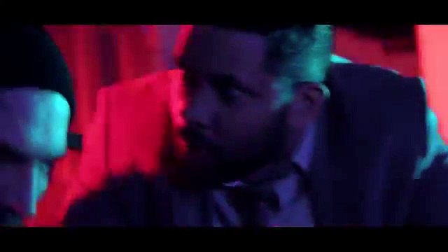 Orangina (Orangina Schweppes) - soda, Restez vivants, buvez Orangina, avec Studio Bagel - avril 2013 - duo explosif, die hard