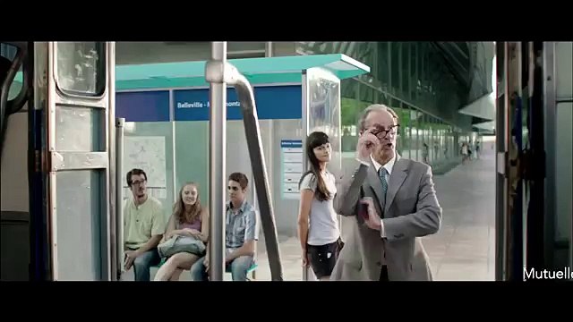 Ogilvy Paris pour La Mutuelle Générale - mutuelle santé, Quelle mutuelle vous suivra aussi loin ? - septembre 2013