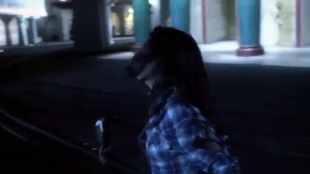 Parc Astérix - parc d'attraction, Le Parc 2, youtube.com/watch?v=OX2EeBNdWgg - octobre 2011 - Bienvenue au parc