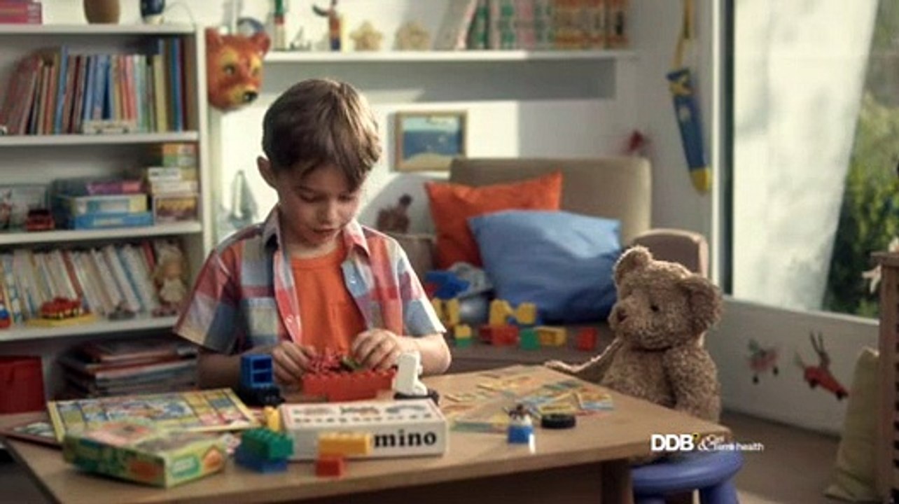 LifeScan - sensibilisation à l'autosurveillance glycémique et au diabète - mai 2010 - "Un test, un bisou", enfant