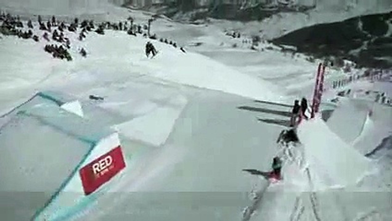 Les Gaulois pour SFR - opérateur téléphonie, Internet, télévision, RED et Box de SFR.fr, «Dingue ?» - juin 2014 - le ski