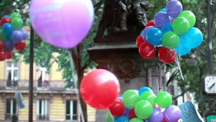 Leetchi.com - plateforme de cagnotte en ligne, "Qui s'occupe de la cagnotte ?, http://voshistoires.leetchi.com" - juin 2012 - Babas