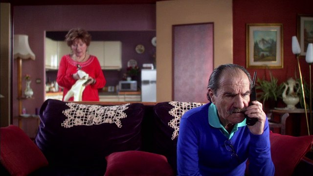 M6 - chaîne de télévision - octobre 2010 - Scènes de ménages 2 , Huguette et Raymond, La totale