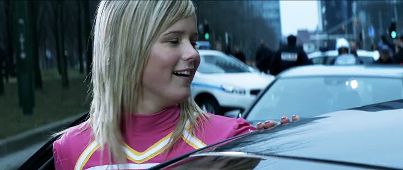 Orange - opérateur téléphonie, Internet, télévision, Orange Cineday, "La pom pom girl, avec Catherine Deneuve" - mars 2012 - "Cheerleader"