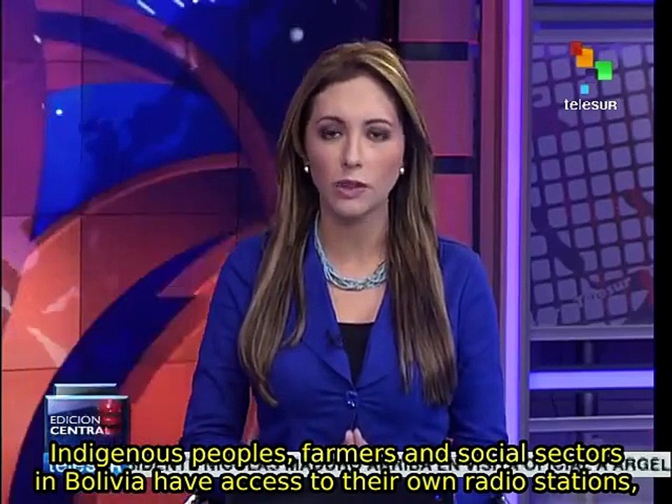 Bolivian government helps create 100 community radio stations