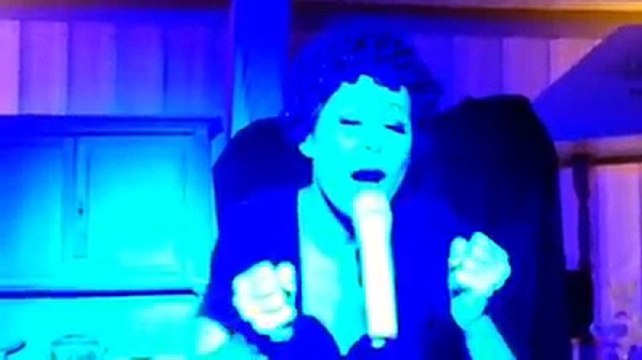 Adeline Paris chante Mon dieu