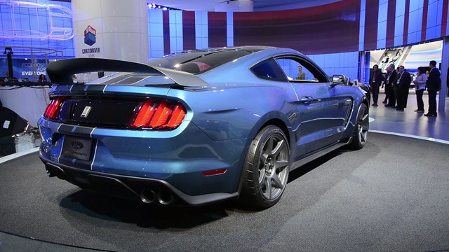 2016 Ford Shelby GT350R Walkaround - NAIAS 2015