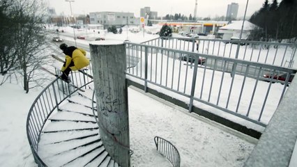 Descendre en ski un escalier en colimaçon