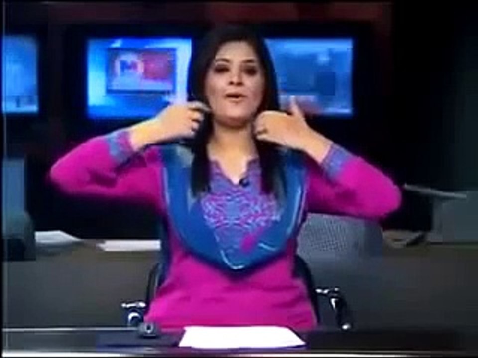 Pakistani News Anchors Behind The Screen