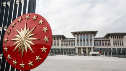 Cumhurbaşkanlığı Sarayı'na Uçan 'Kale'