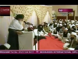 Must watch : Khana Kaaba Ka Tawaf Karte Hue Gaalian Dia Karo... Is it Islam?