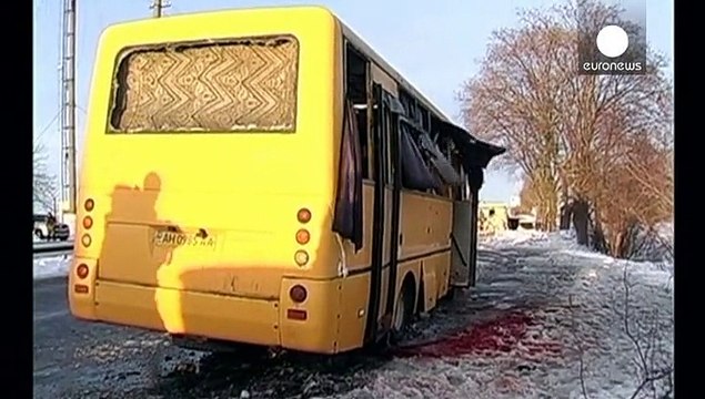 Al menos once civiles mueren en un ataque contra un autobús en el este de Ucrania