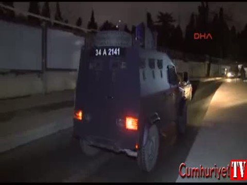 Cumhuriyet Gazetesi önünde güvenlik önlemi