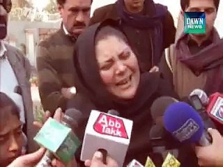 A mother of APS martyr child's protest on imran khan
