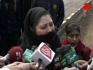 Imran Khan faces wrath of protesting parents as he arrives at APS
