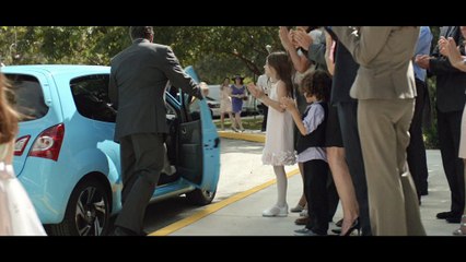 Renault - voiture Nouvelle Twingo, "Les temps changent, Twingo aussi, "Tattoo", "Big Day", Bad Boys"" - janvier 2012 - Big Day