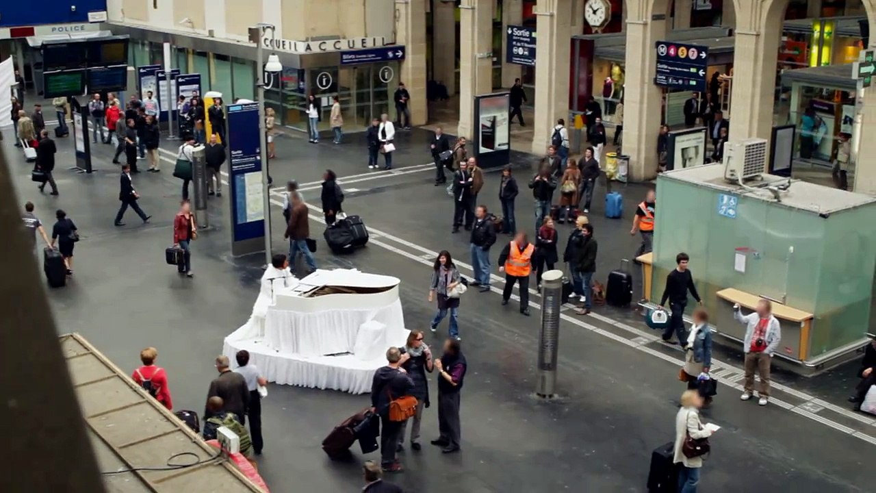 Voyages SNCF.com - site internet de compagnie ferroviaire voyages-sncf.com - août 2010 - "Au revoir, Gabrielle"