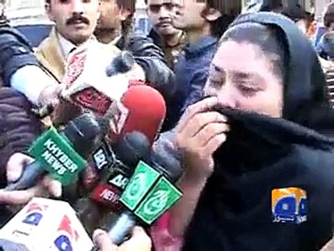 پشاورسکول مین عمران خان کی بذتی۔۔۔ APS Parents reject Imran Khan's visit to Army Public School - Geo Reports - 14 Jan 2015