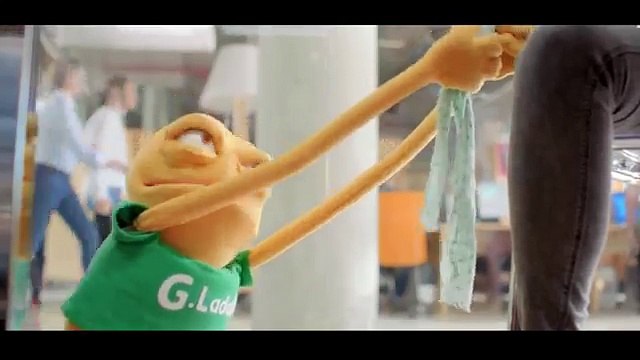 Young & Rubicam Paris pour Danone - yaourt Danio, Encas de méchante faim - janvier 2014 - bureau