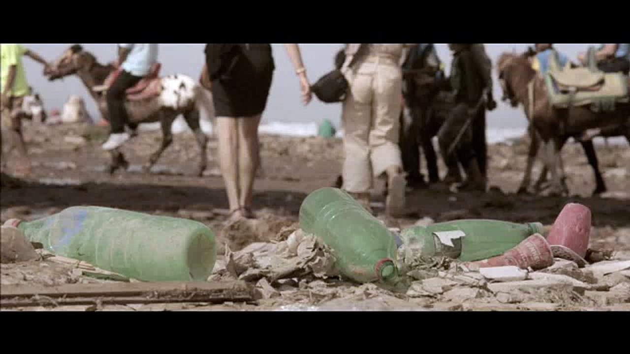 Surfrider Foundation Maroc - protection du littoral, "Ceci est une plage, pas une poubelle" - mai 2013