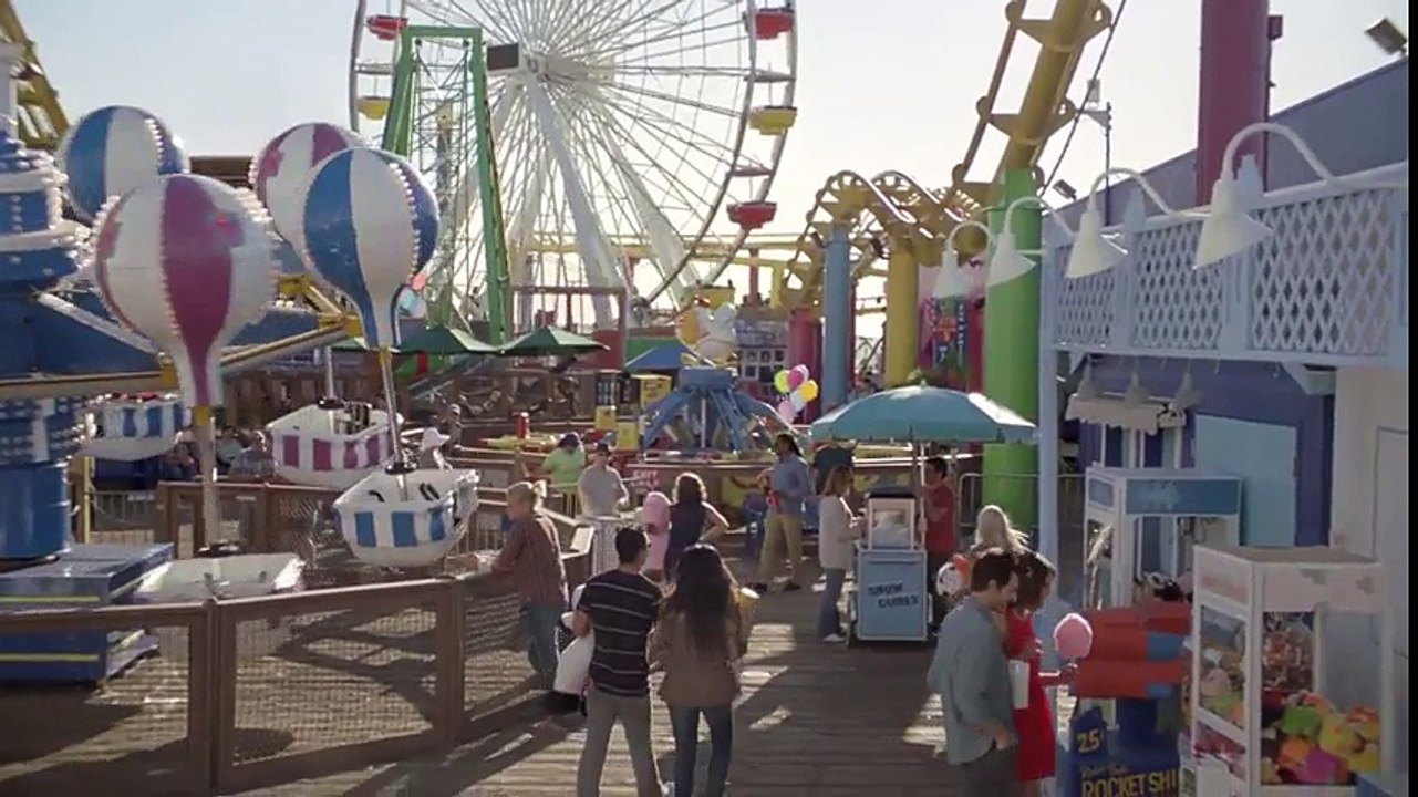 Wieden + Kennedy Portland pour Old Spice (Unilever) - gel douche, "Meeting", "Boardwalk" - janvier 2014 - fête foraine