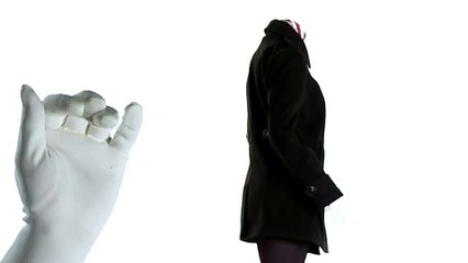 Tati (groupe Agora) - mode, déco - octobre 2009 - "Ce que vous avez vu ailleurs, venez l'acheter au prix Tati", manteau