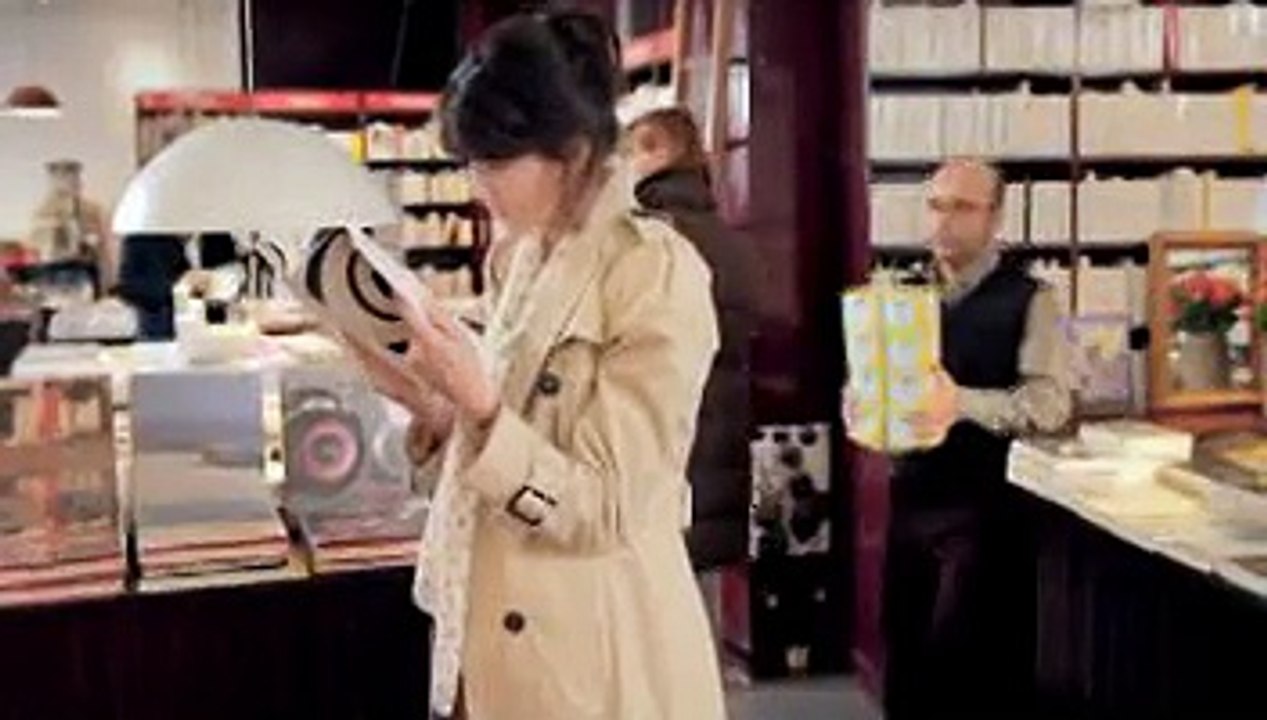 Vania (Johnson & Johnson) - serviettes hygiéniques, "La librairie" - mars 2011
