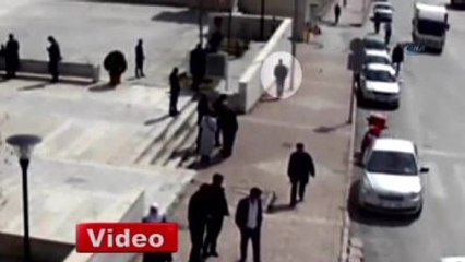 Dehşete Düşüren Kadın Cinayeti Kamerada