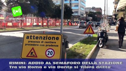 Download Video: Rimini, addio al semaforo della stazione: tra via Roma e via Dante si filerà dritto