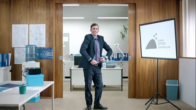 Saatchi & Saatchi Netherlands pour Head & Shoulders (Procter & Gamble) - shampoing anti-pelliculaire, «Ridiculous stuff» - novembre 2014