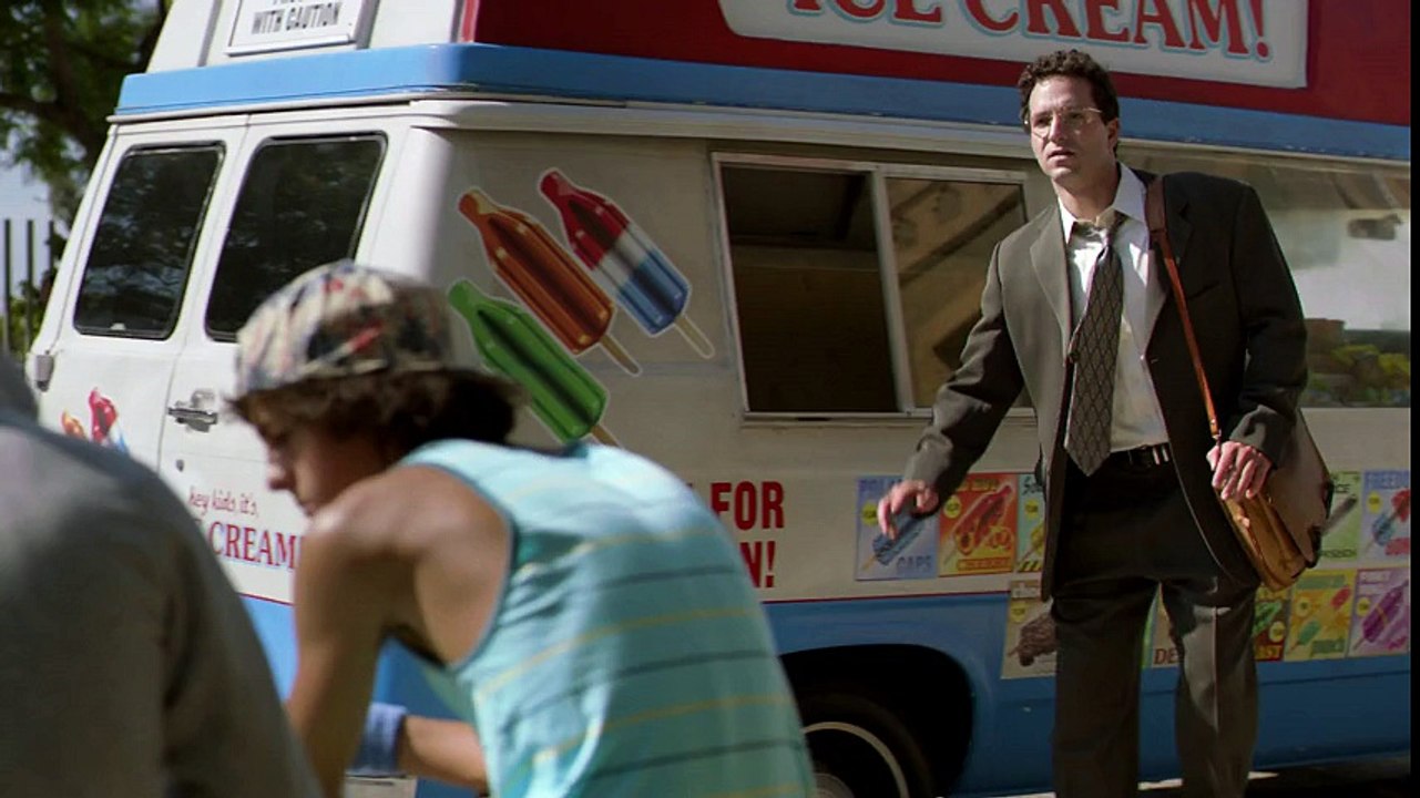 Virgin Mobile - opérateur téléphonique, "Happy accidents" - août 2012