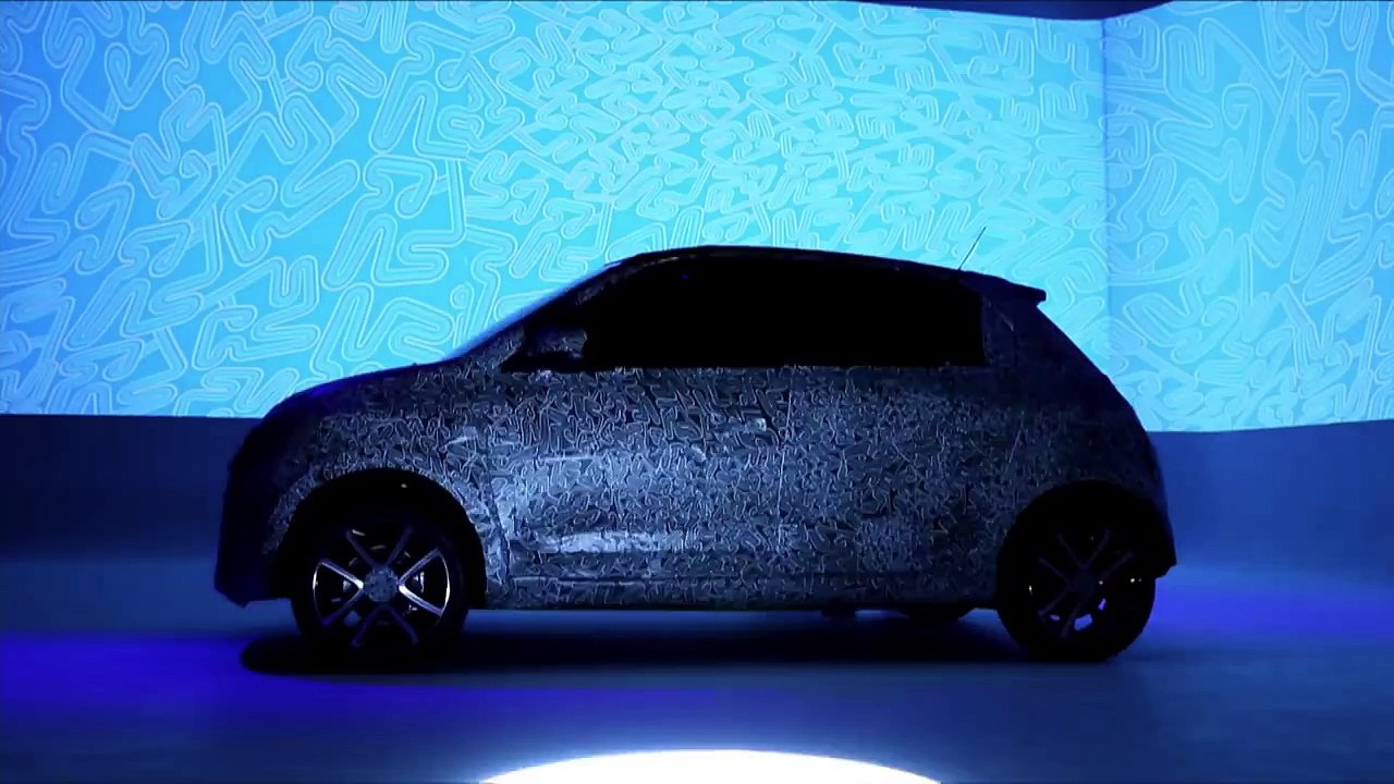 We are social pour Renault - voiture Nouvelle Renault Twingo, «Undress New Twingo» - février 2014