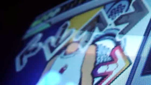 Sony - appareil photo et caméra numérique Sony Bloggie - octobre 2010 - Vincent et Xarb l'alien