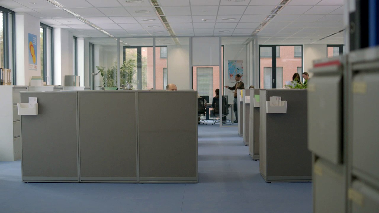 Voyages-SNCF.com - agence de voyages, "C'est le moment de partir." - novembre 2012 - open space tong, hôtels