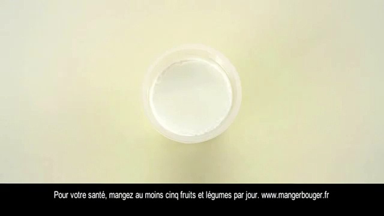 Vrai (Triballat Noyal) - yaourts bio, "Le bonheur est dans le vrai" - novembre 2012 - brebis