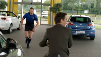 Renault - voiture, "Opération rugby, avec Imanol Harinordoquy, Morgan Para, Sylvain Marconnet" - août 2011