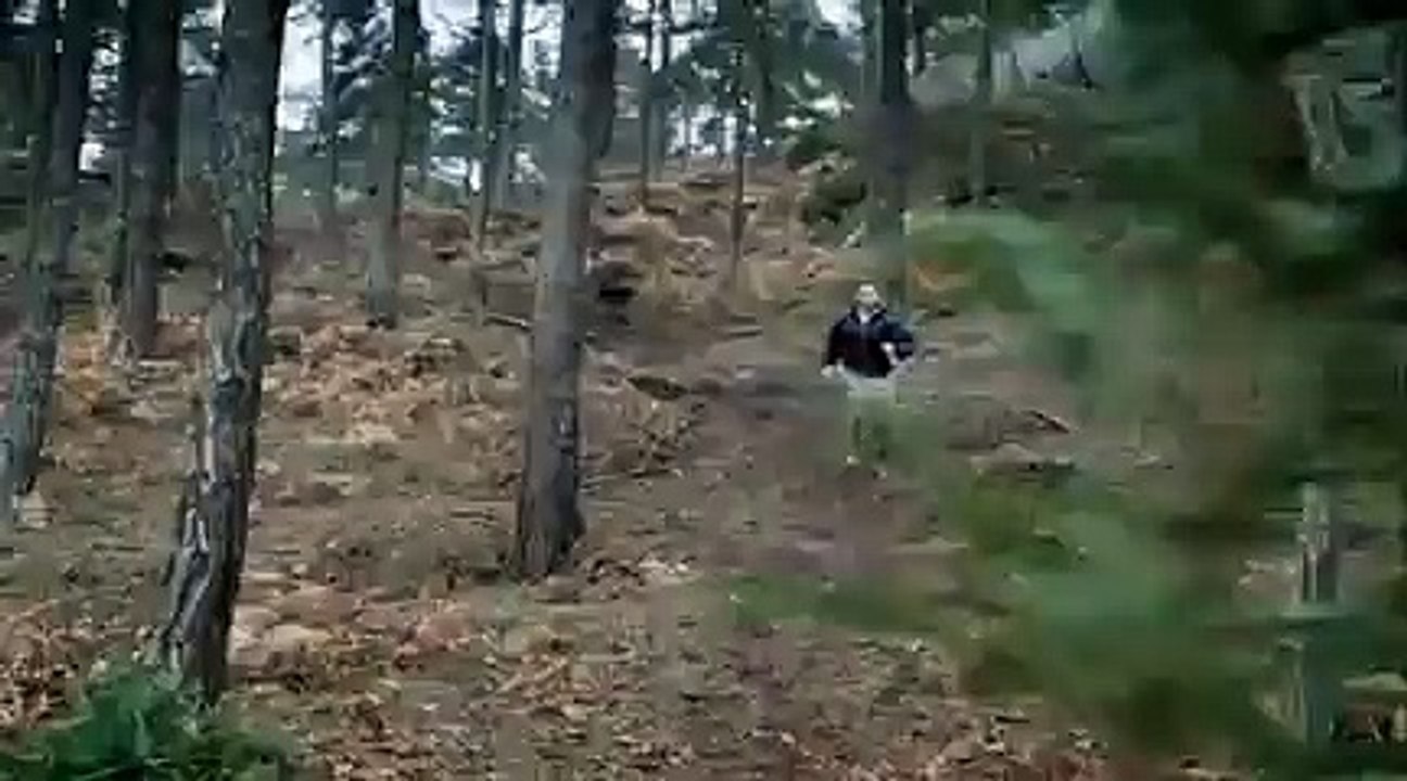 Timberland - vêtements, chaussures Mountain Athletics - septembre 2009 - "Bait" (l'appât), "If you're not fast, you're food"