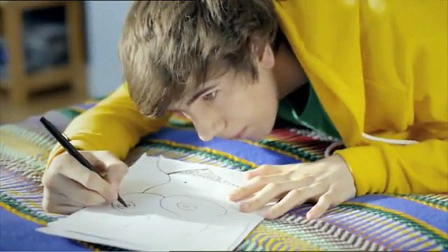 Universal Music Mobile (Bouygues Telecom) - forfait téléphonique - août 2010 - La vie de chien des jeunes et limités , clip